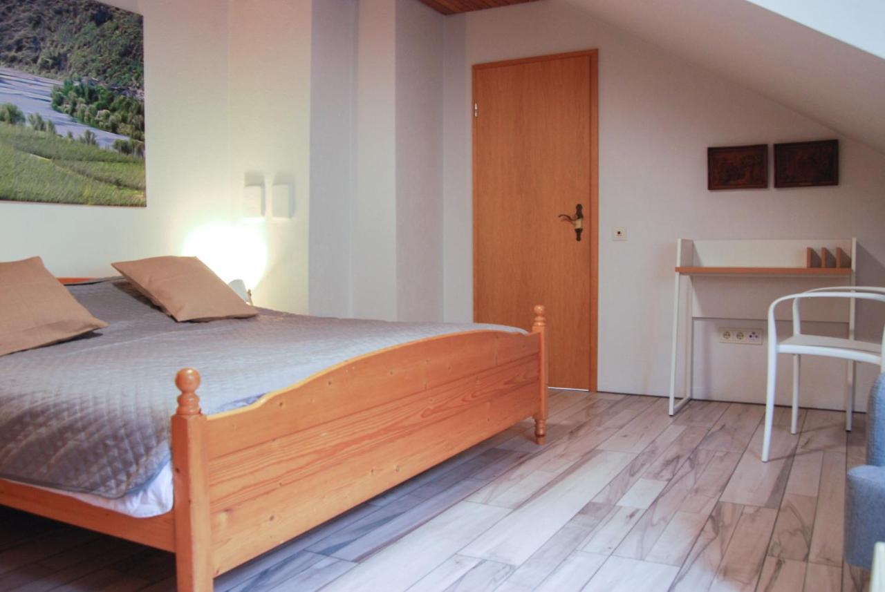 Gaestehaus An Der Moseltherme Трабен-Трарбах Екстериор снимка